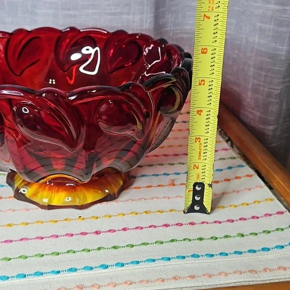 RED GLASS BOWL - Picture 4 of 5